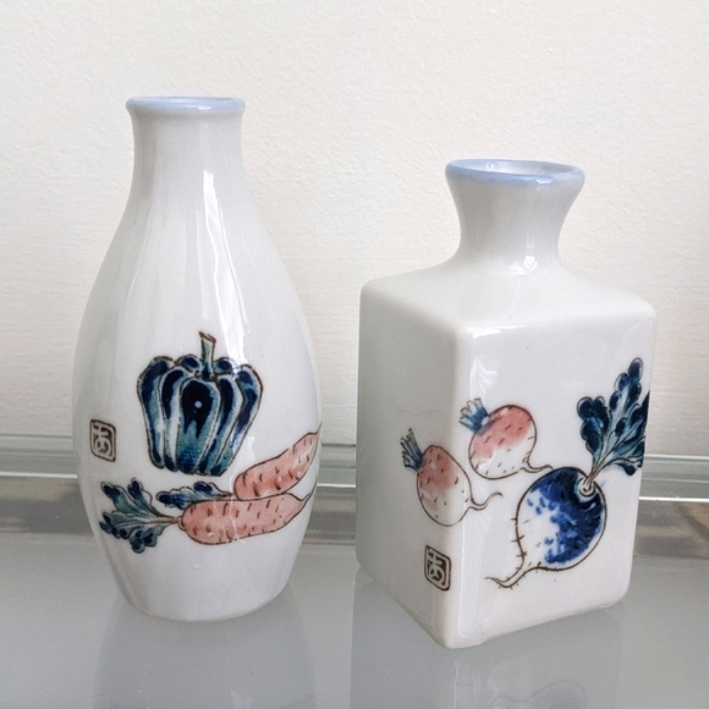 Vtg Arita Porcelain Bottle Set 2 Bud Vase Traditional Japanese Vegetable Art